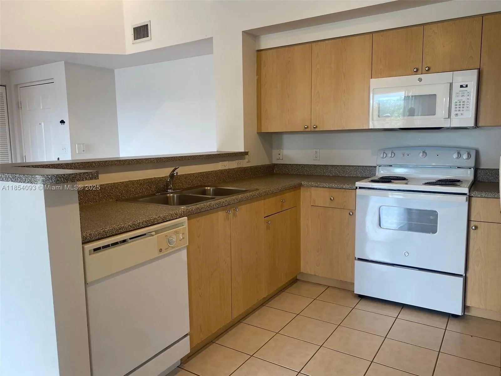 8070 N Nob Hill Rd, #305