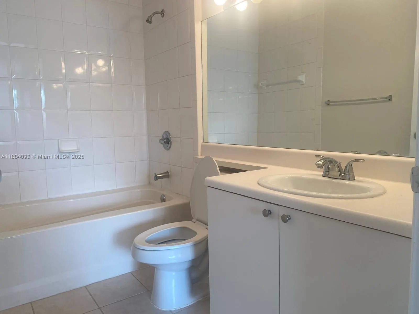 8070 N Nob Hill Rd, #305