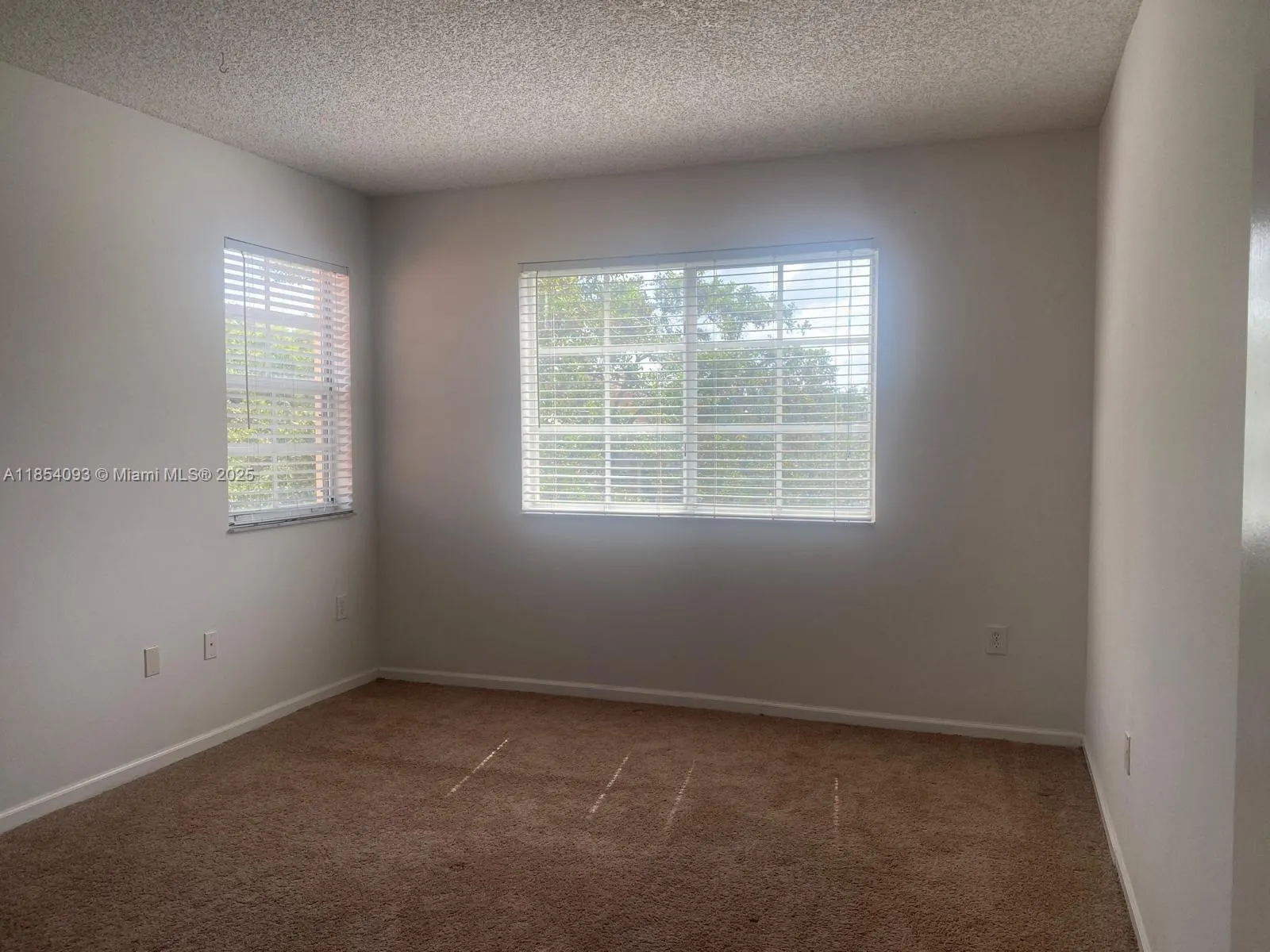 8070 N Nob Hill Rd, #305