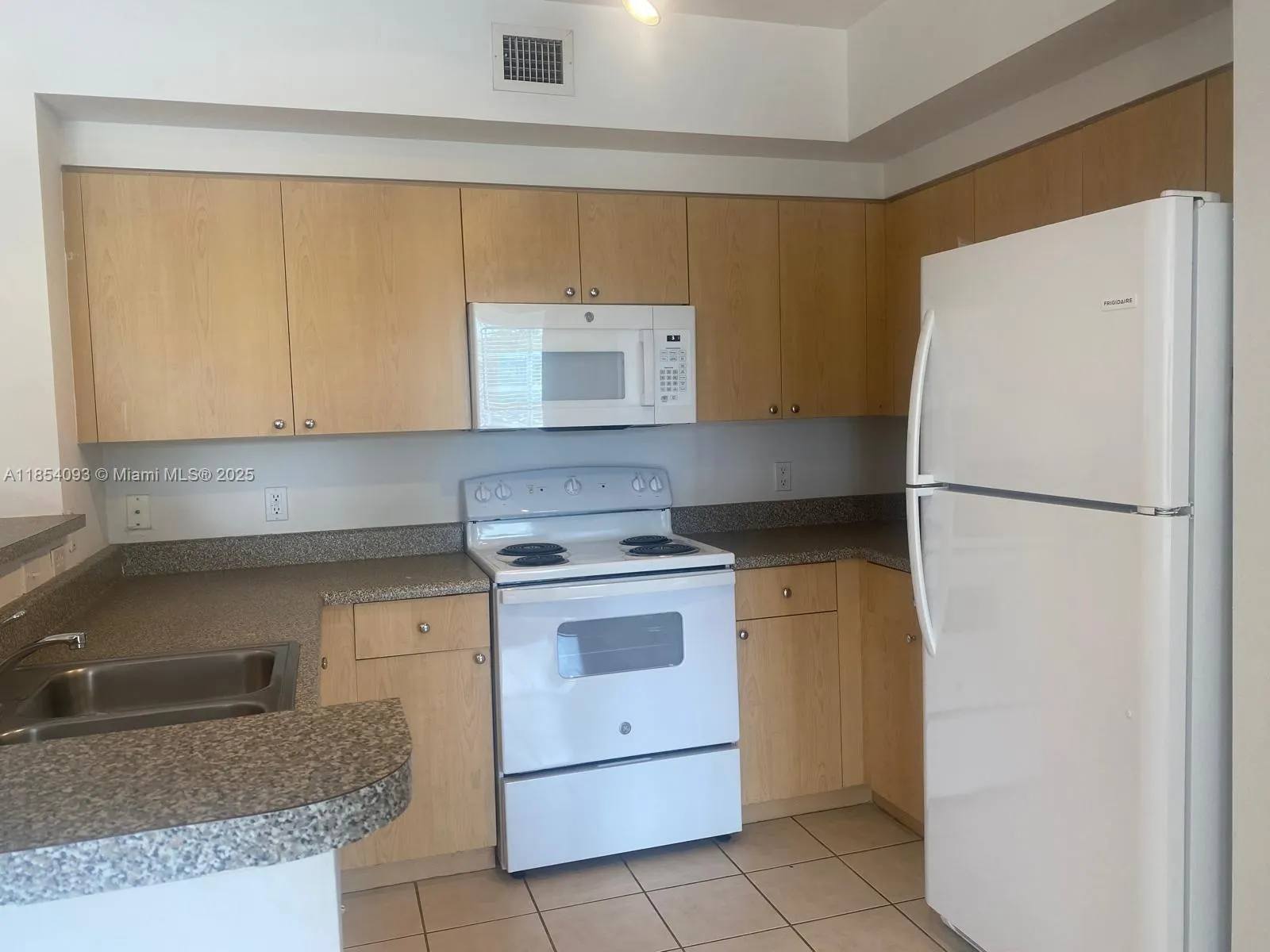 8070 N Nob Hill Rd, #305