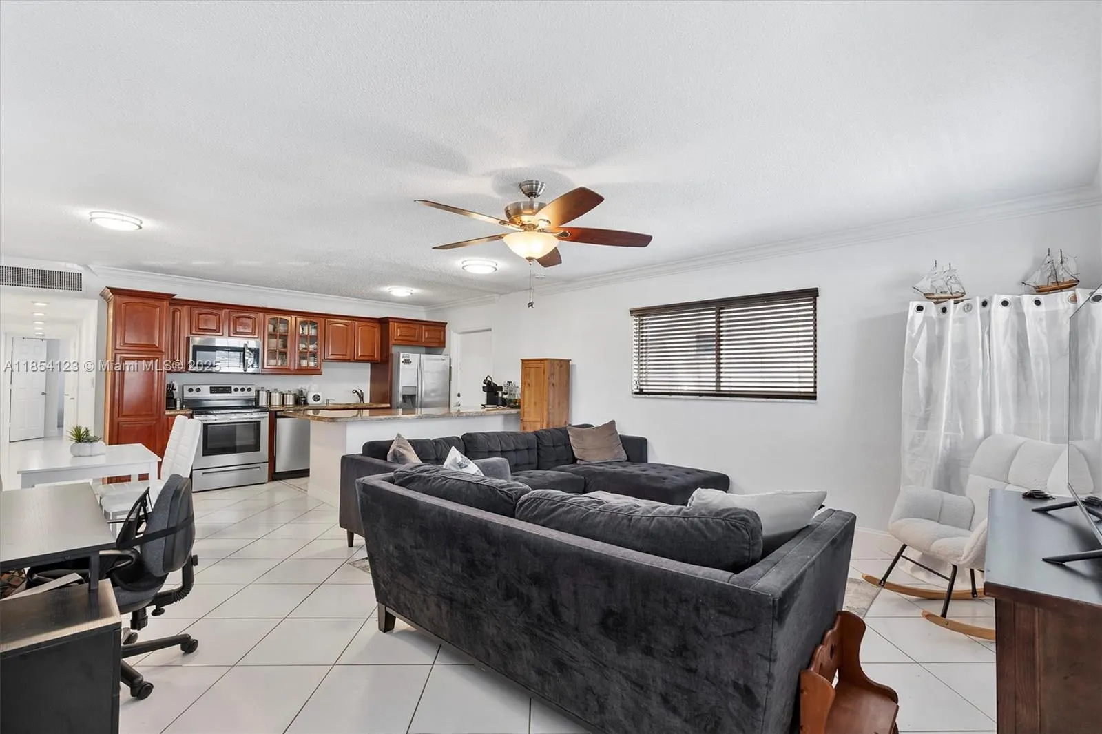 2701 Middle River Dr, #10
