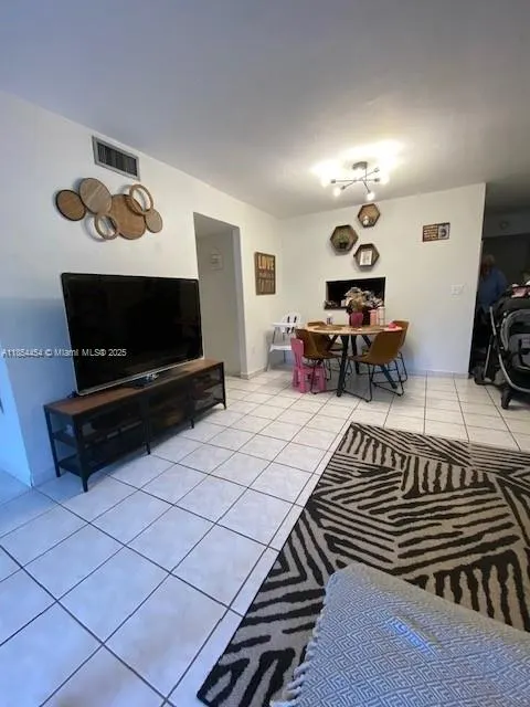 6900 N Kendall Dr, #A309