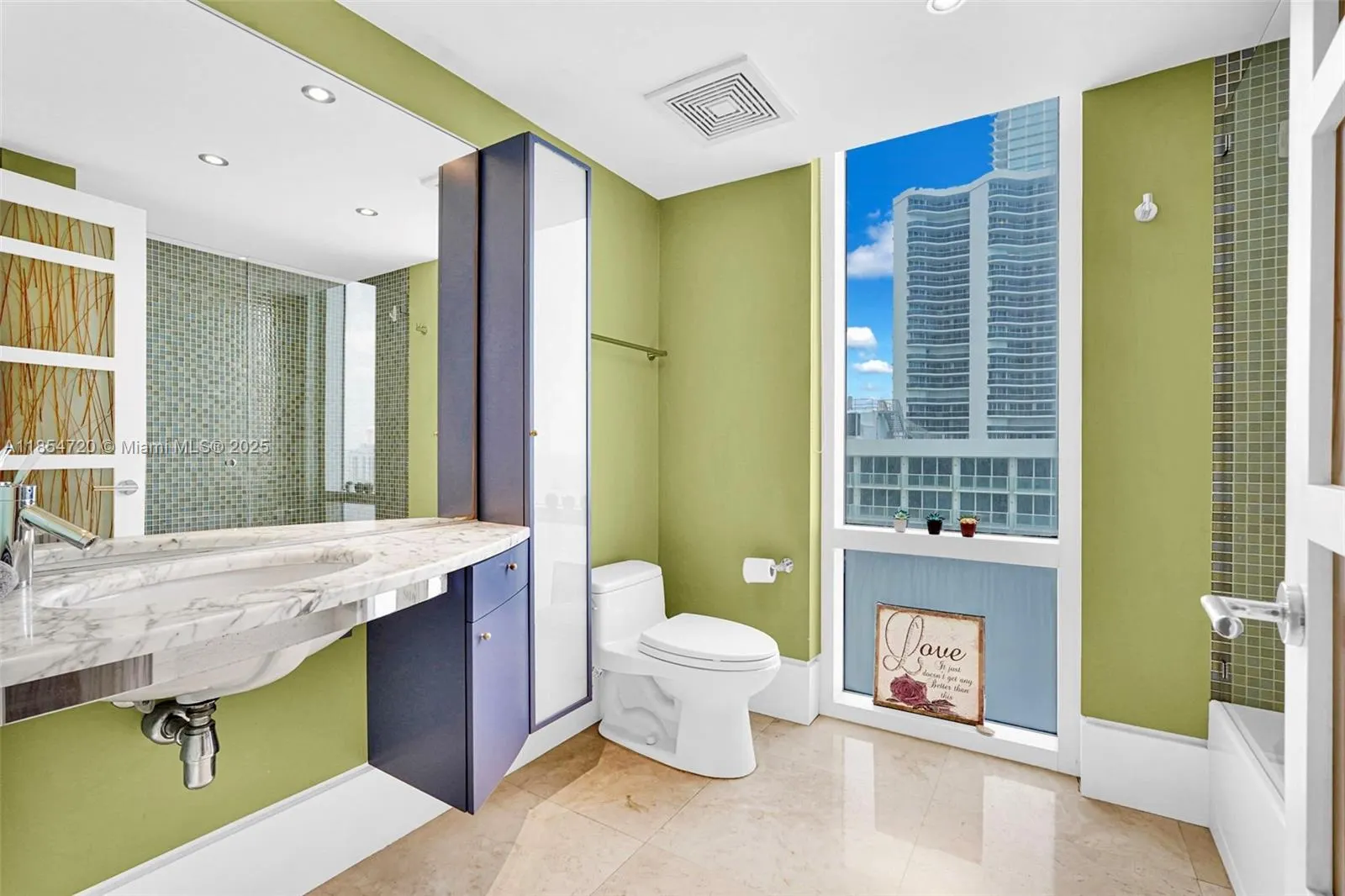 16699 E Collins Ave, #1103