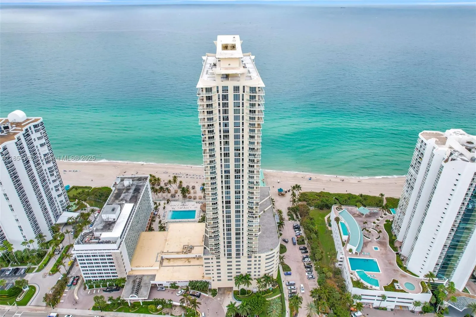 16699 E Collins Ave, #1103
