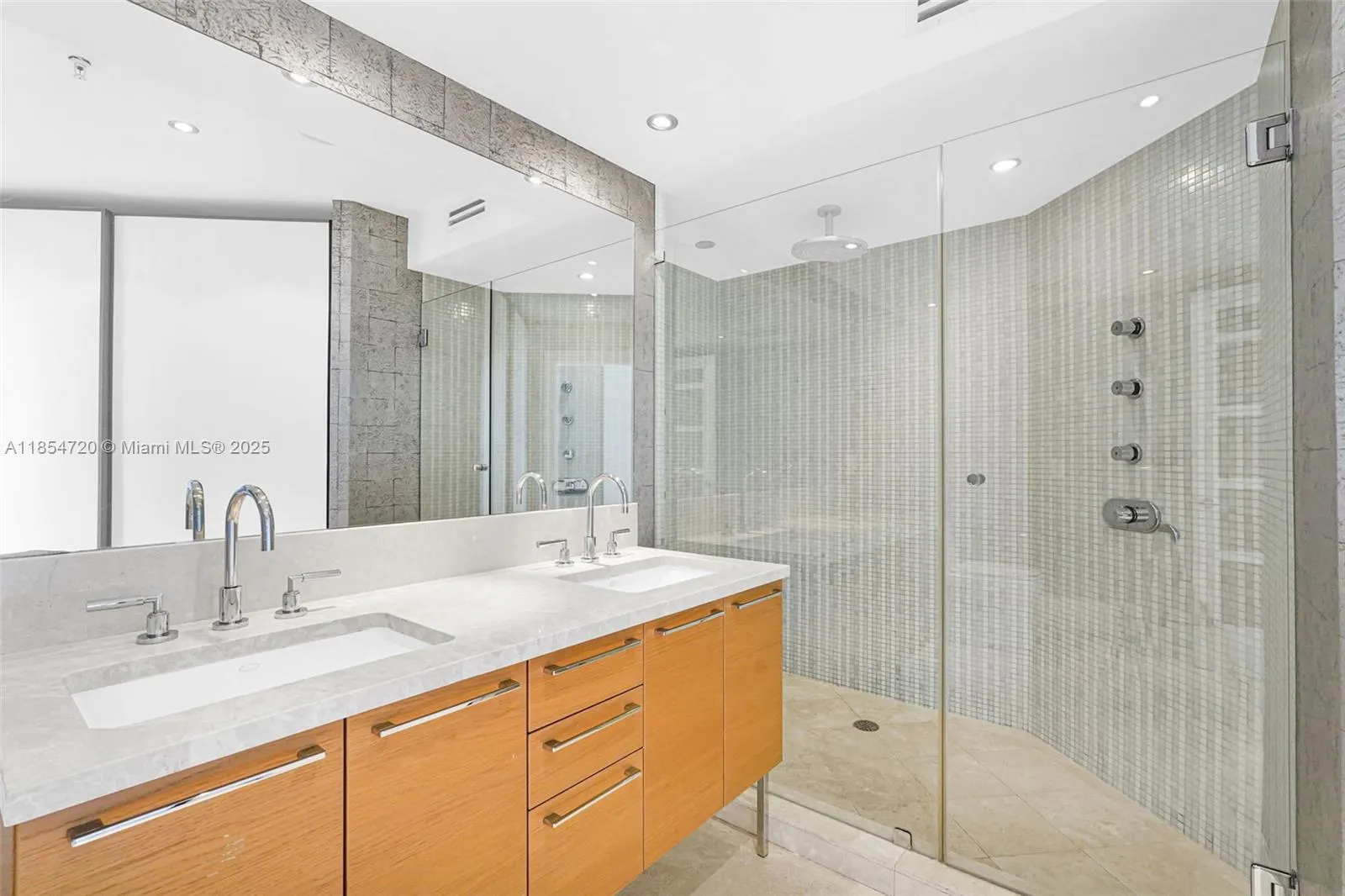 16699 E Collins Ave, #1103