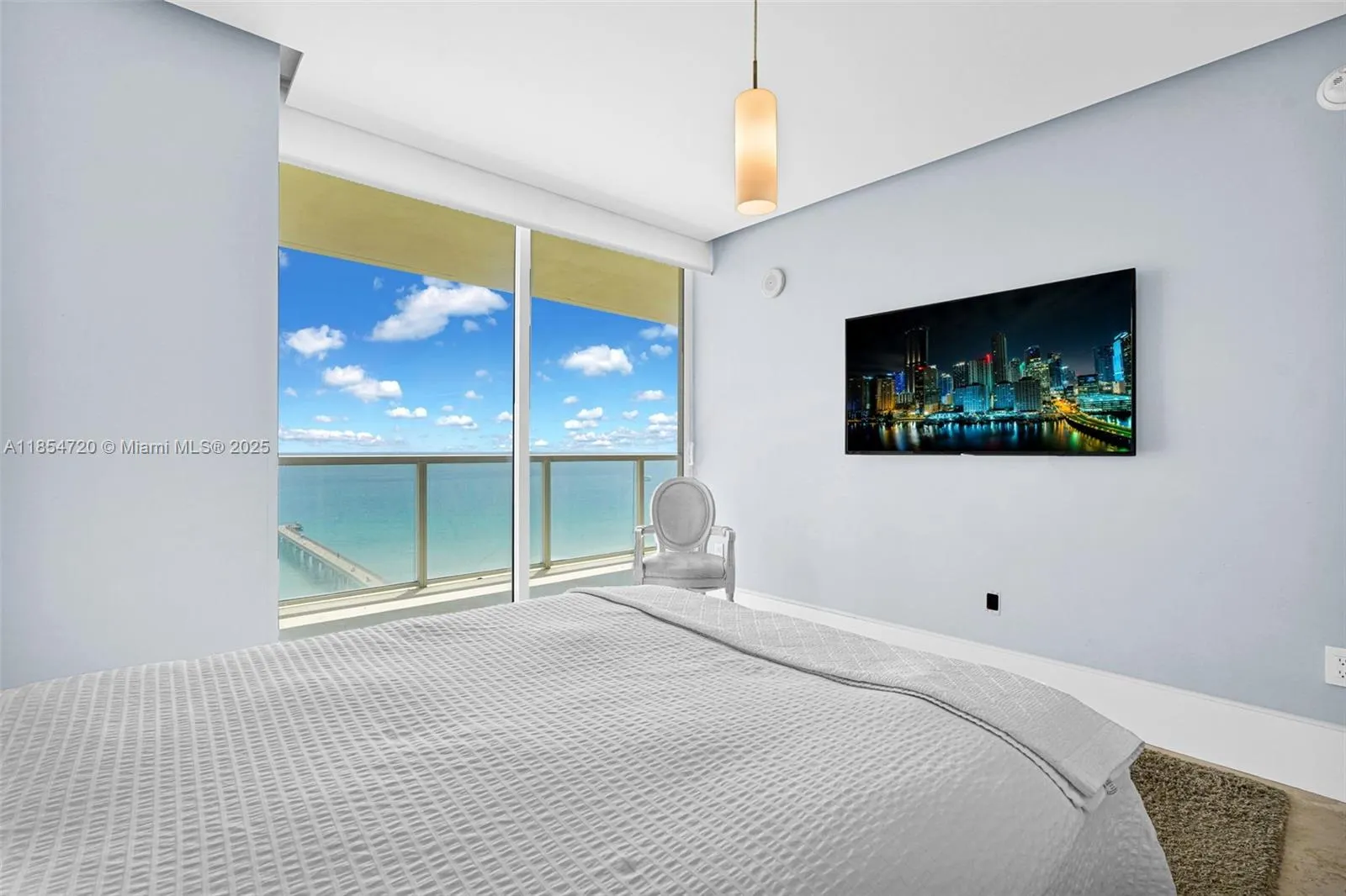 16699 E Collins Ave, #1103