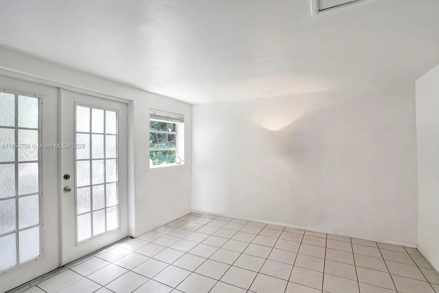 48 SW 14th St