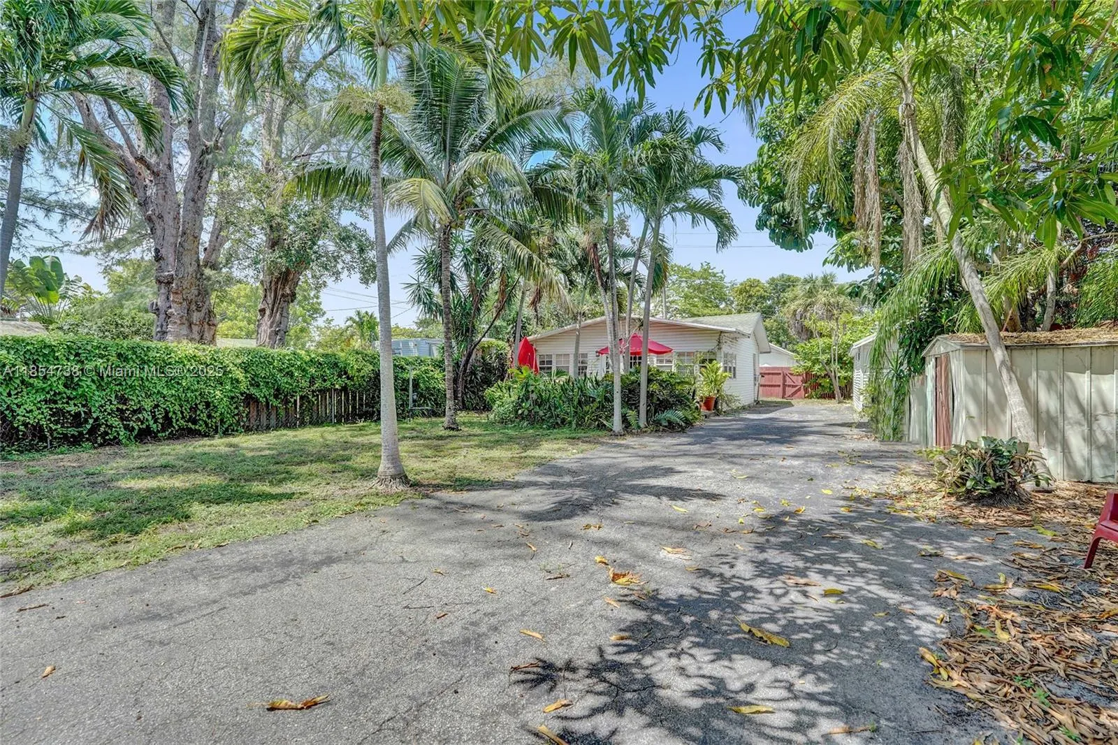 48 SW 14th St
