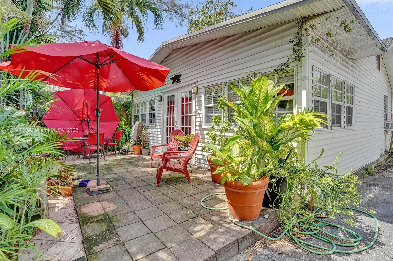 48 SW 14th St