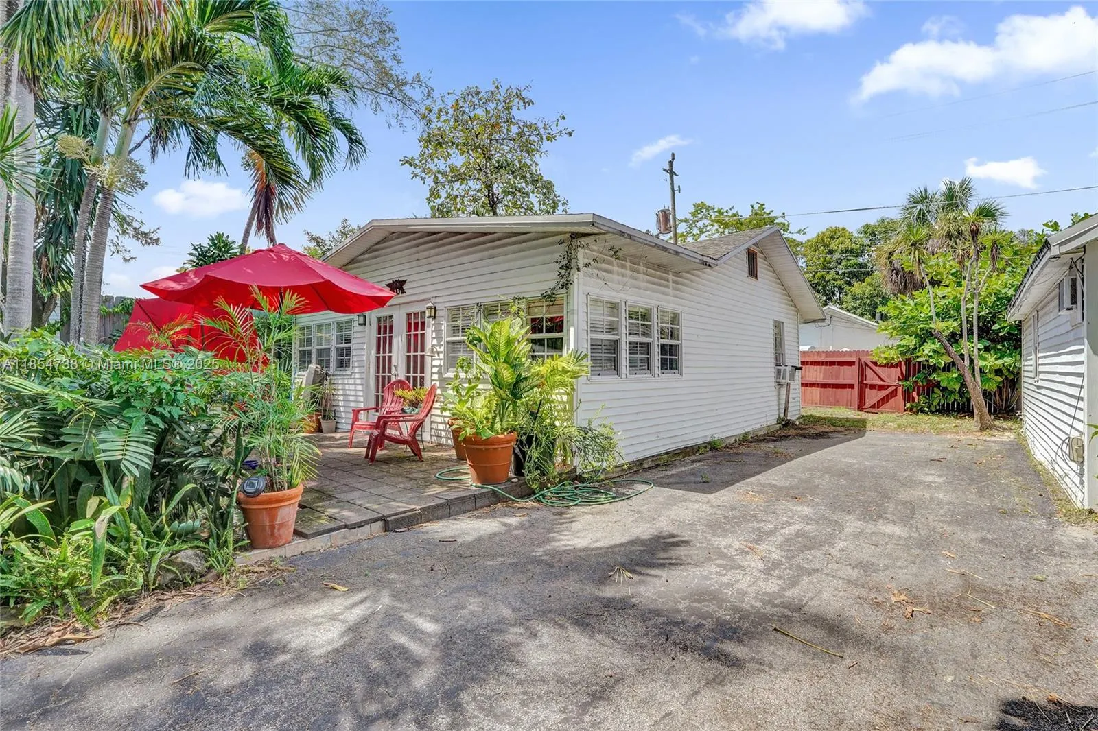 48 SW 14th St