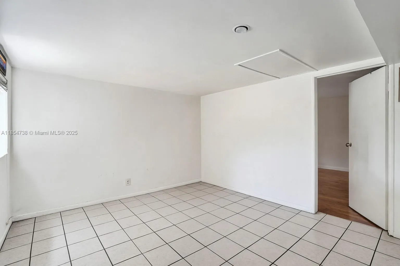 48 SW 14th St