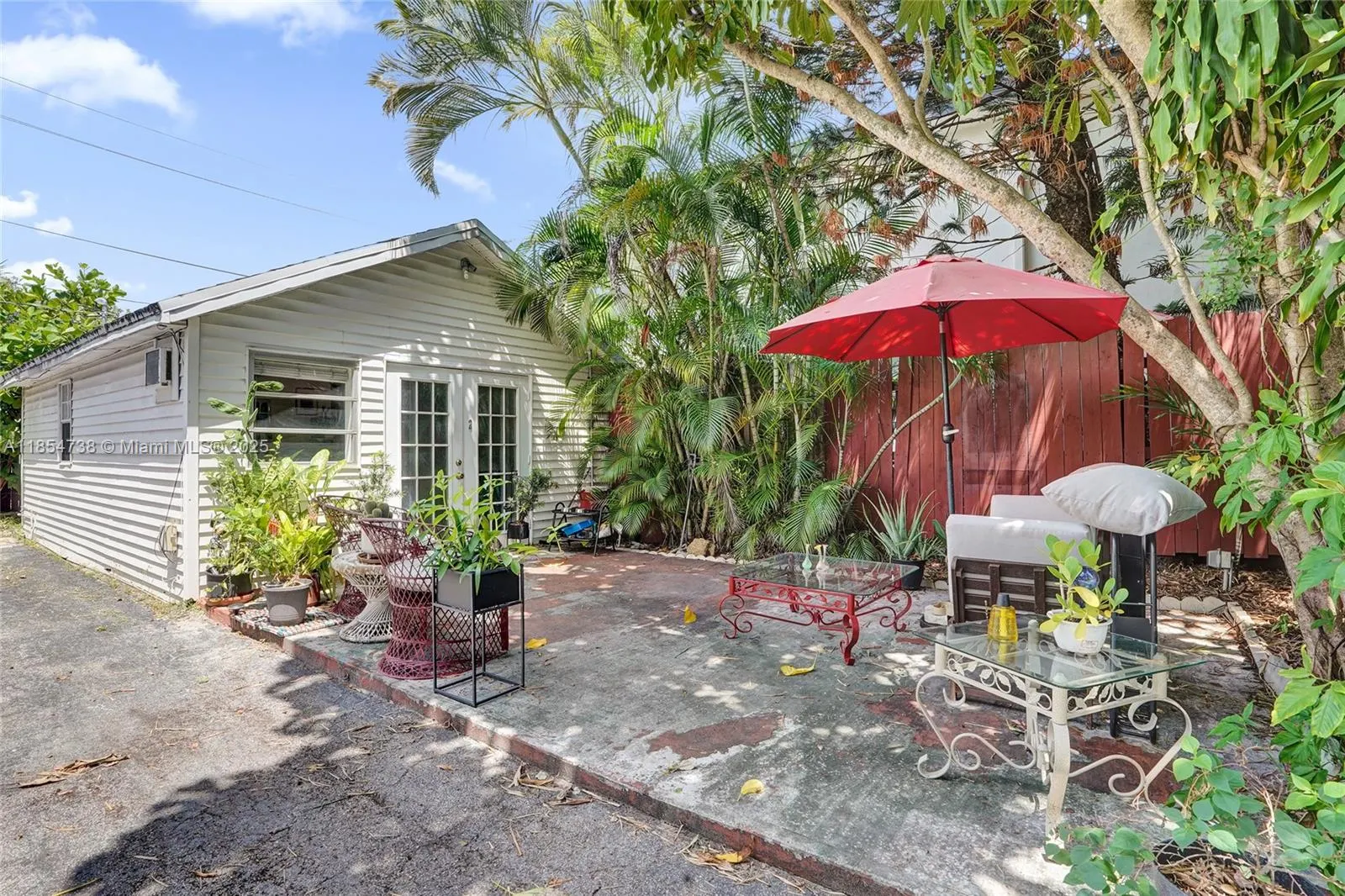 48 SW 14th St