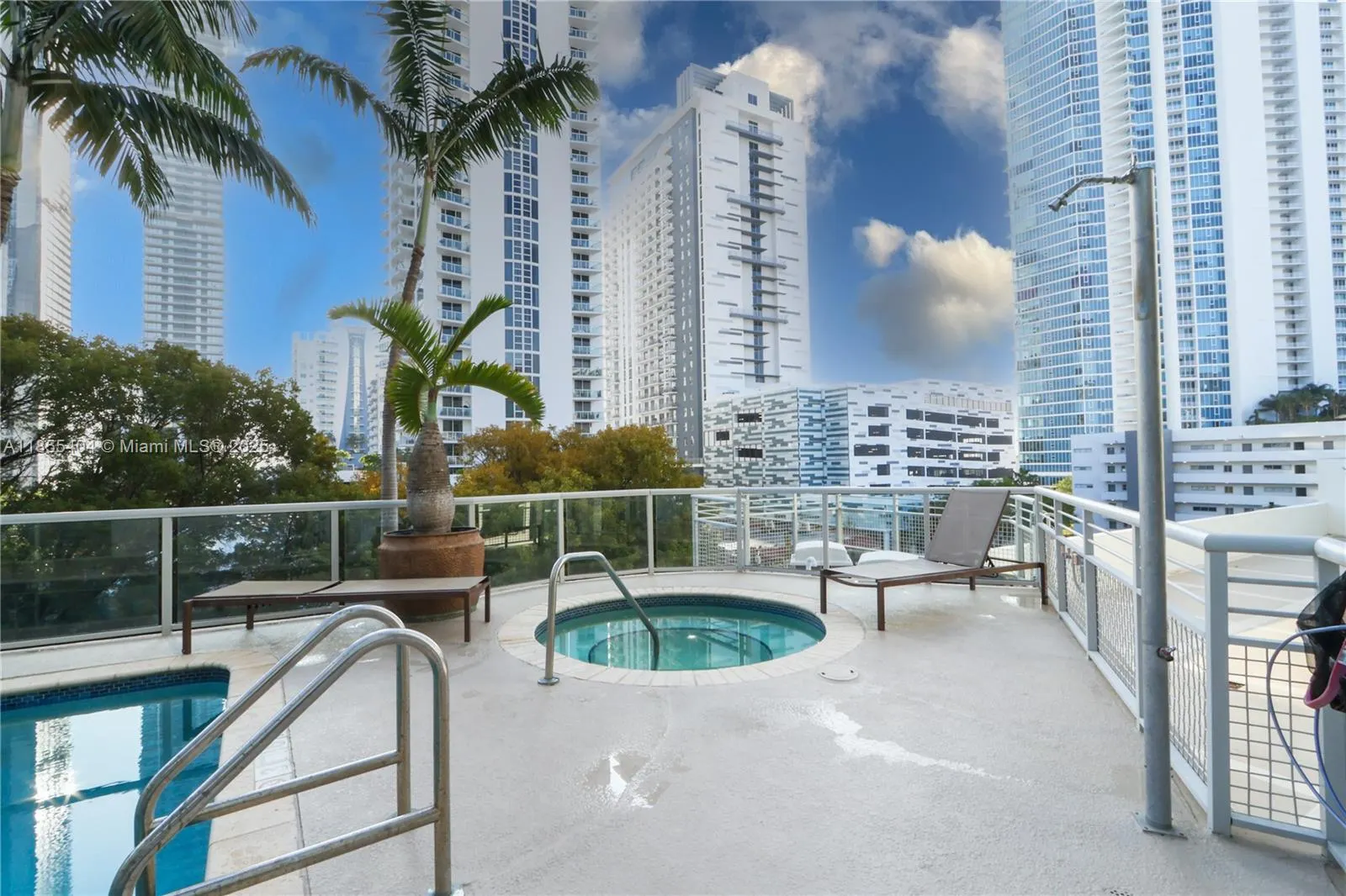 2200 NE 4th Ave, #603