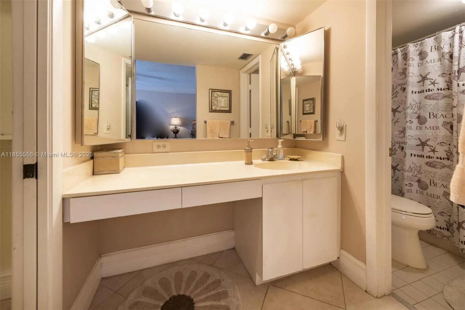 4965 E Sabal Palm Blvd, #303