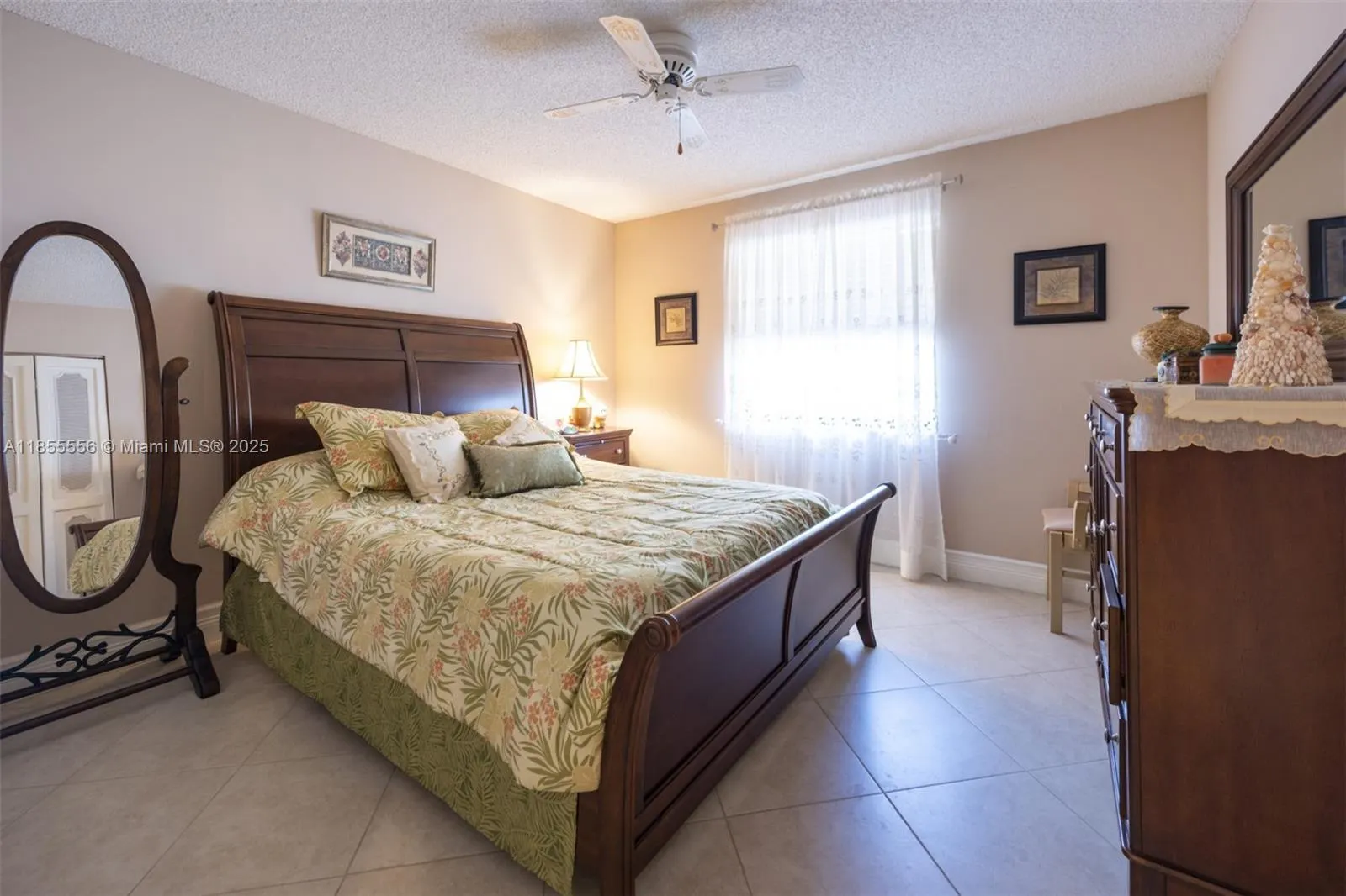 4965 E Sabal Palm Blvd, #303