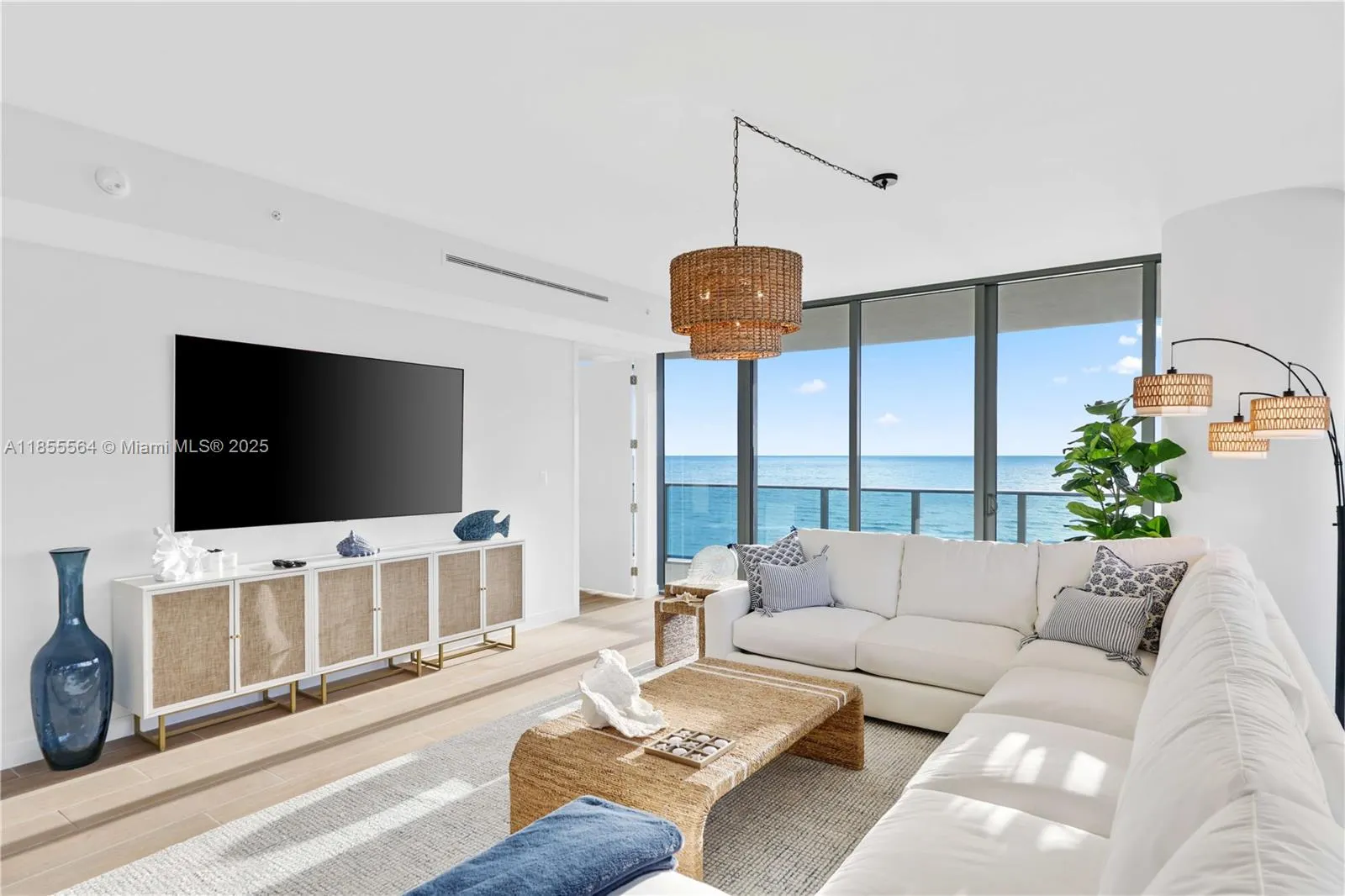 900 N Ocean Blvd, #801