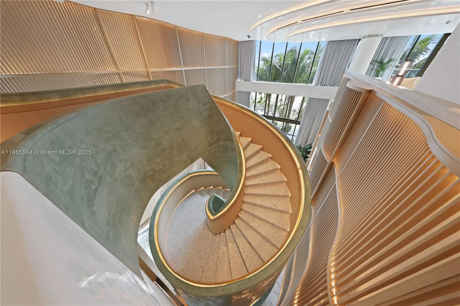 900 N Ocean Blvd, #801
