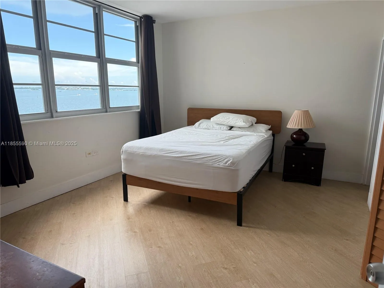 999 Brickell Bay Dr, #604
