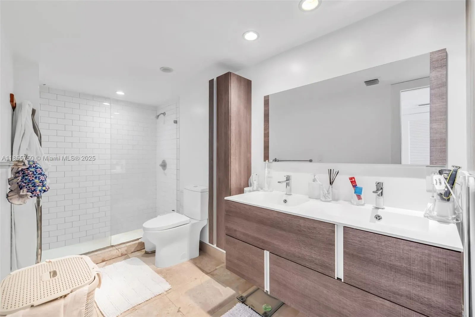 11 Island Ave, #411