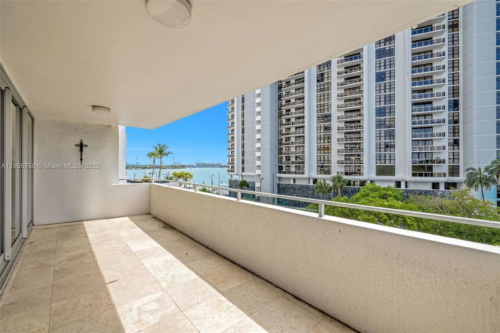 11 Island Ave, #411