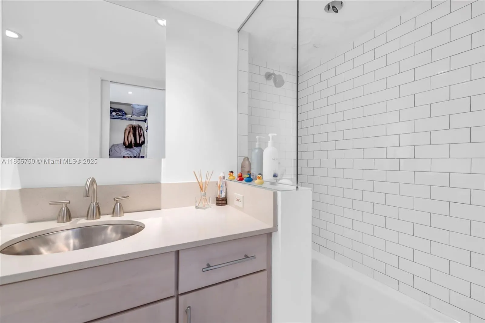 11 Island Ave, #411