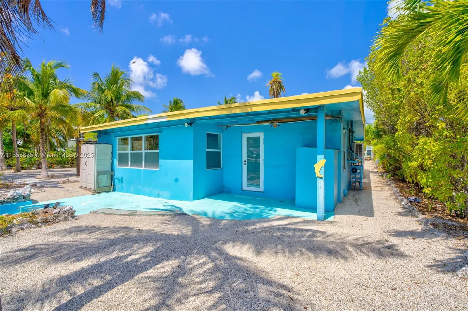 140 Gardenia St