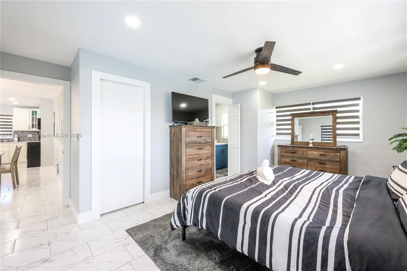 3505 SE 16th Place
