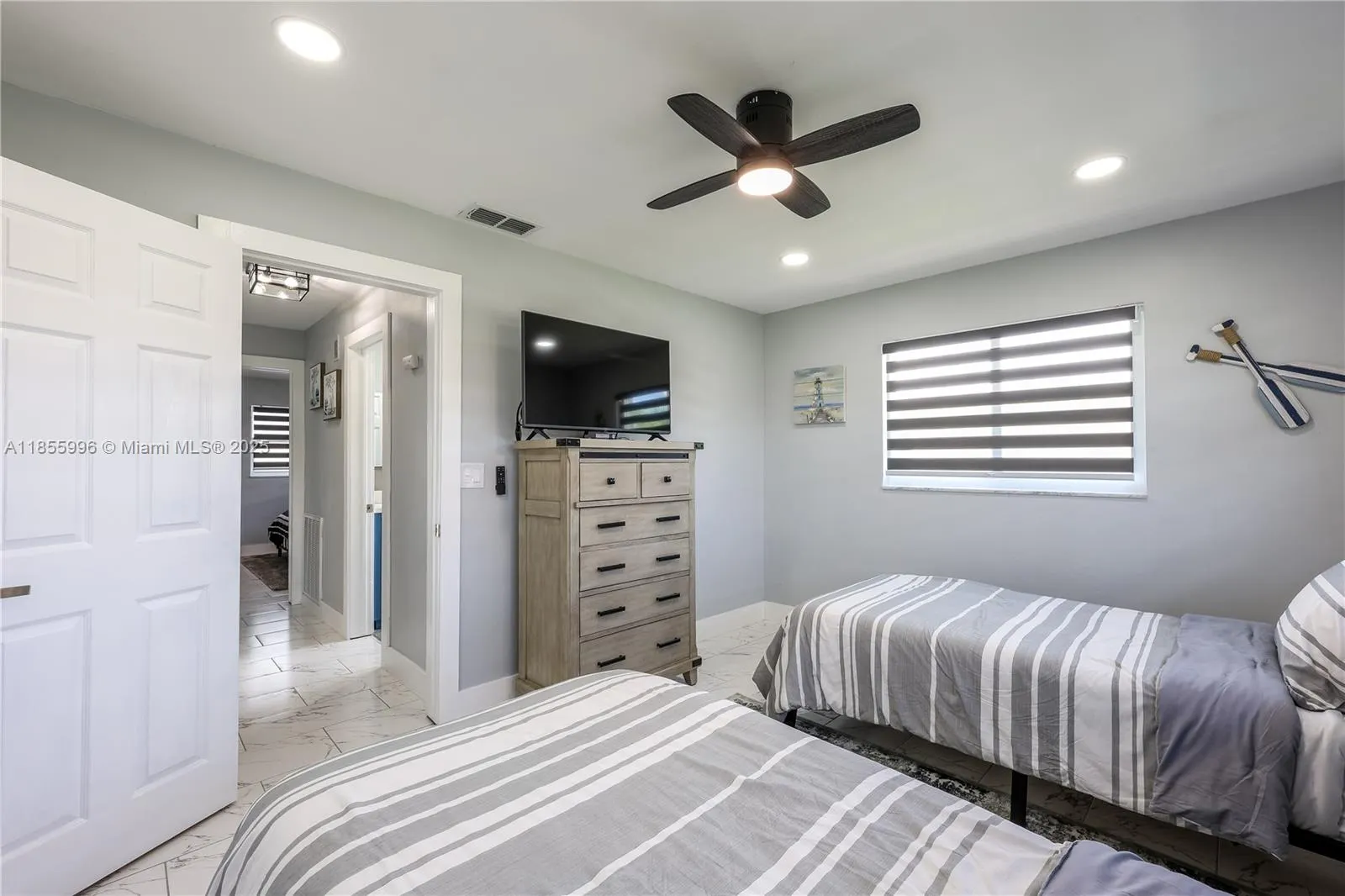 3505 SE 16th Place