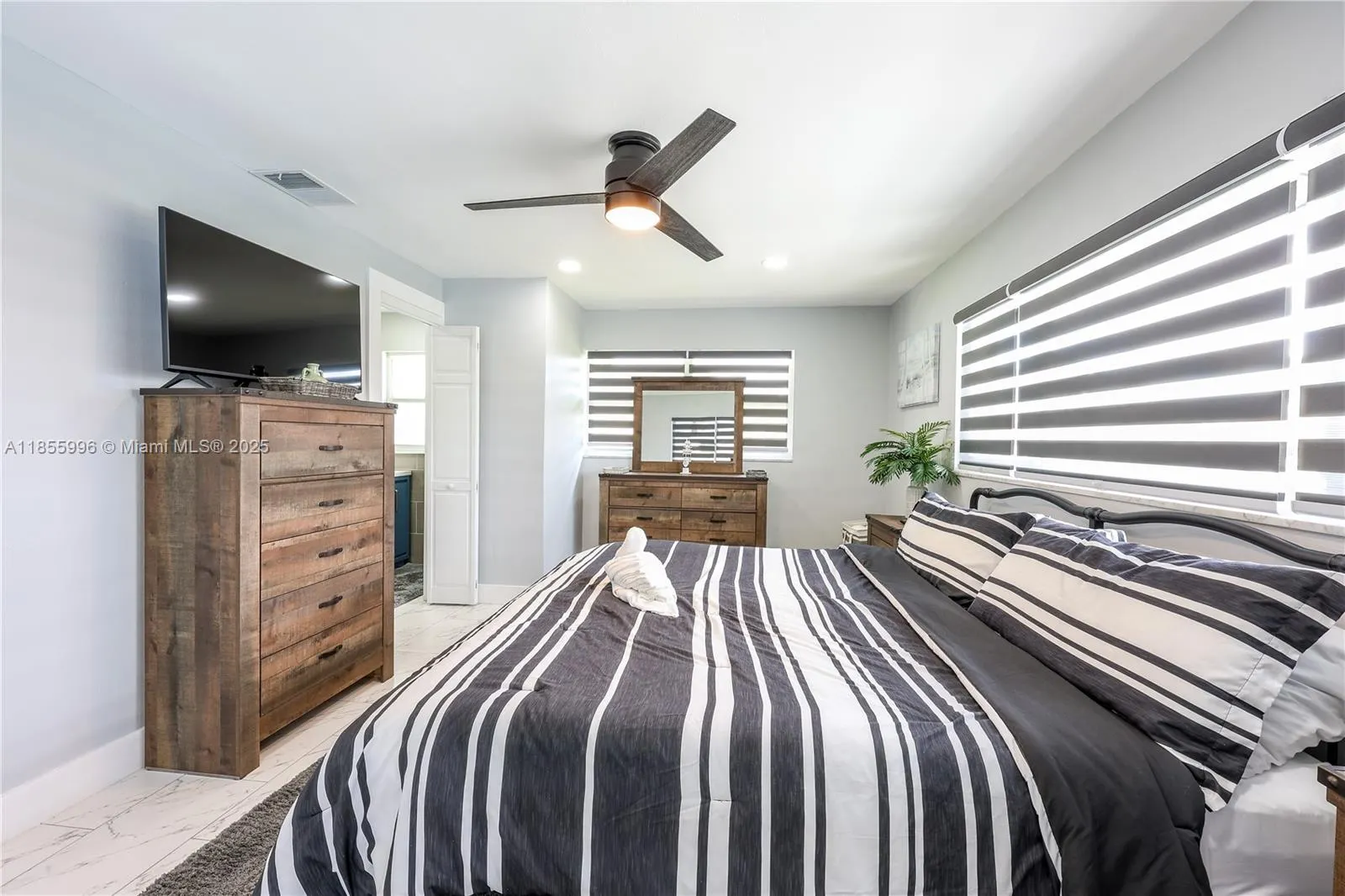 3505 SE 16th Place