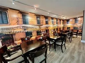10185 Collins Ave, #818