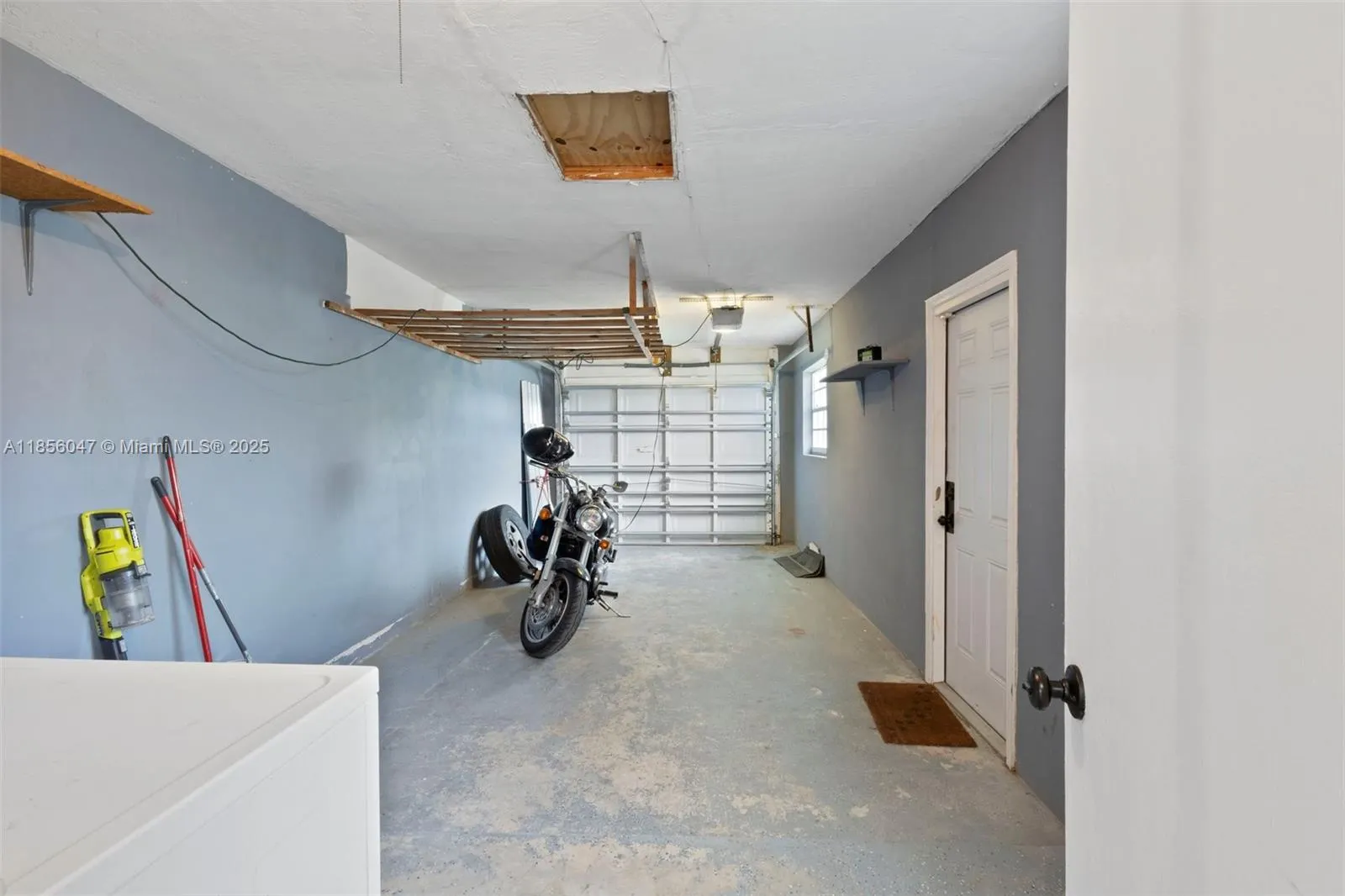7309 NW 60th St