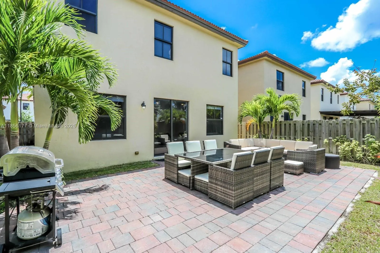 8868 NW 101st Pl