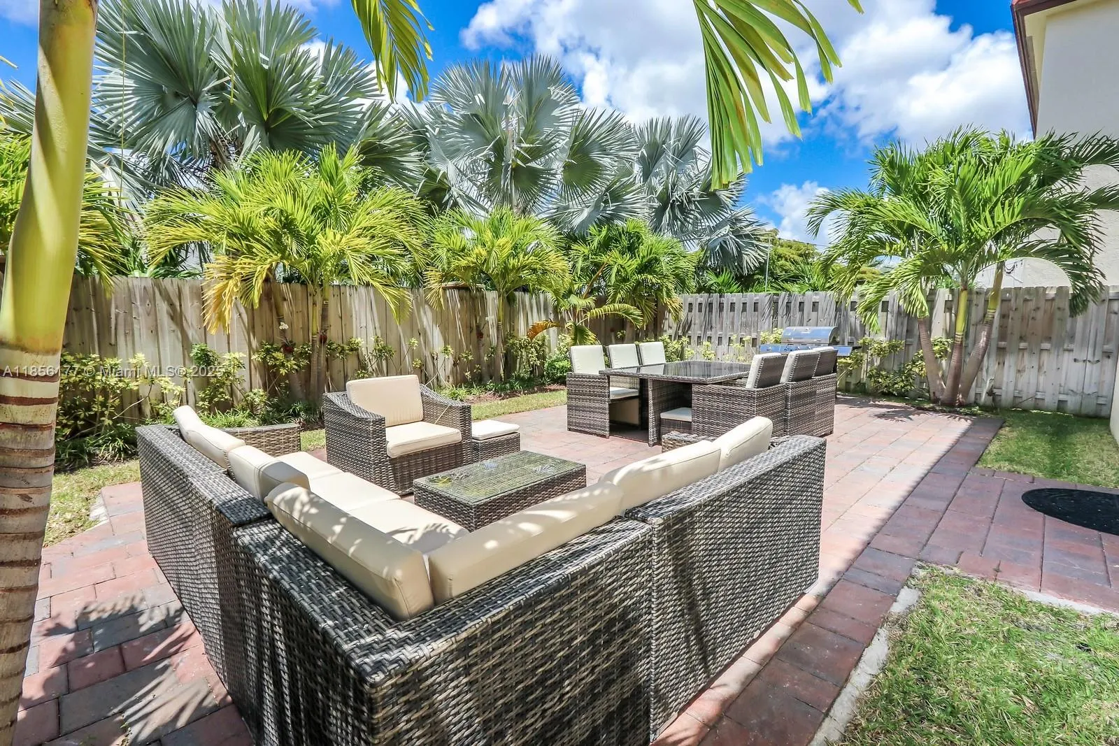 8868 NW 101st Pl