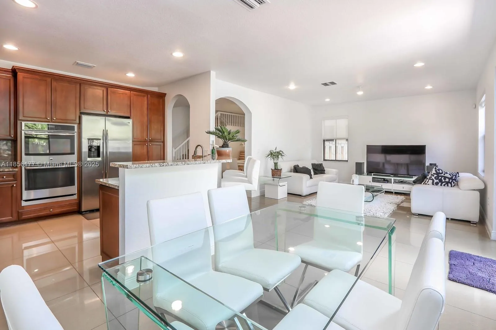 8868 NW 101st Pl
