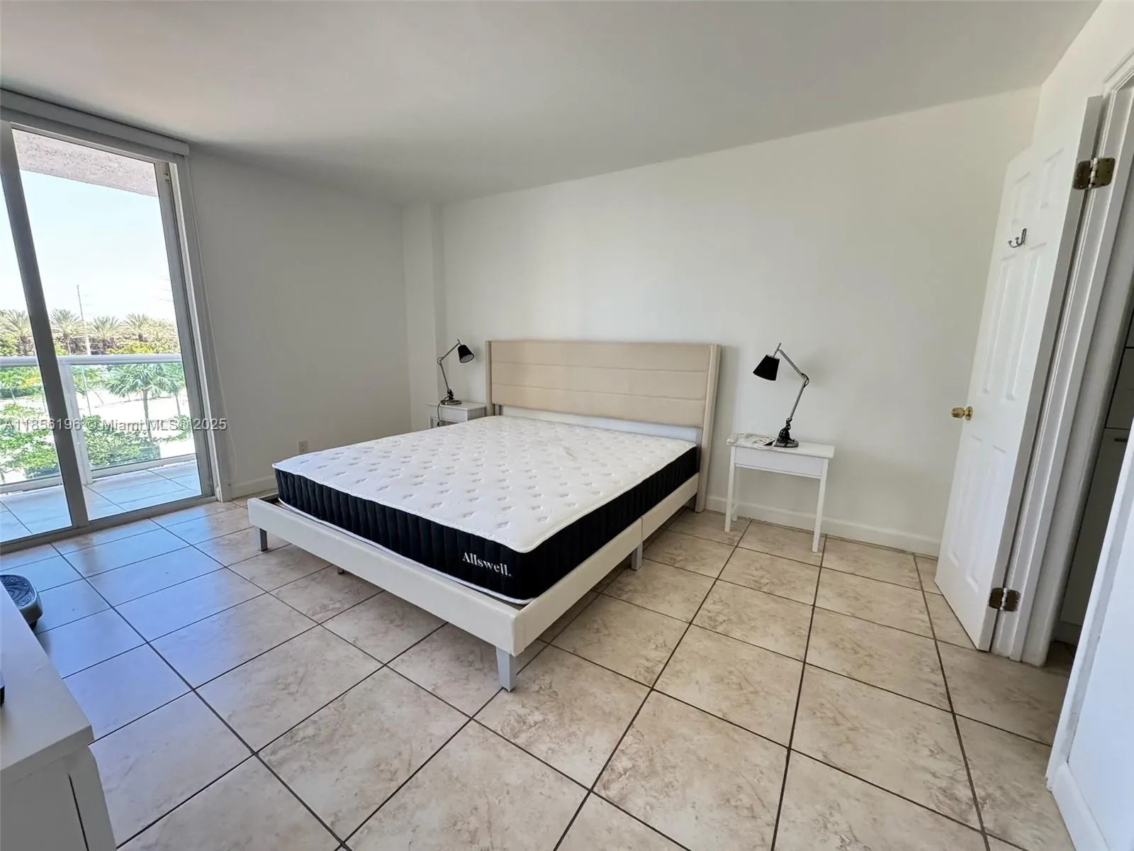 100 Bayview Dr, #309