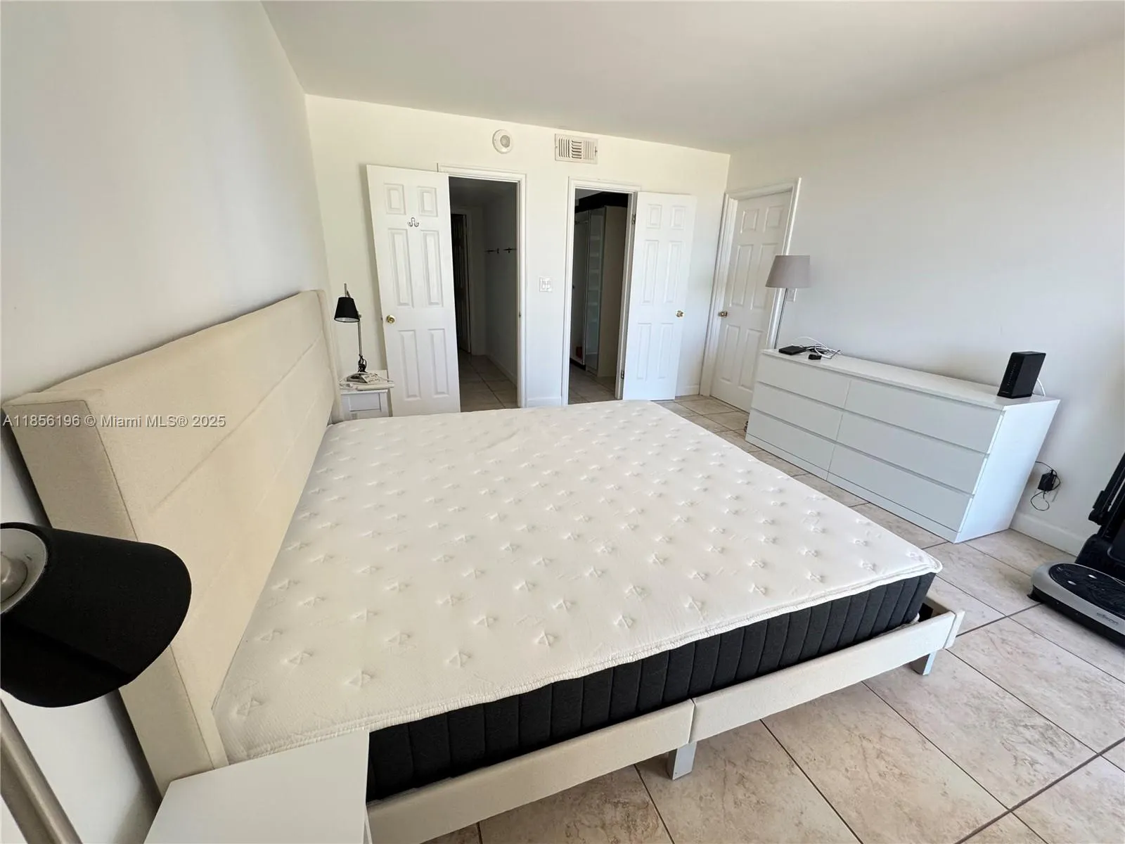 100 Bayview Dr, #309