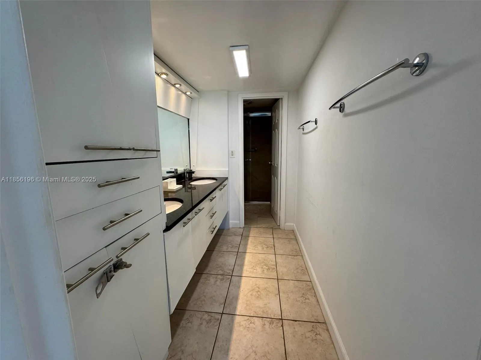 100 Bayview Dr, #309