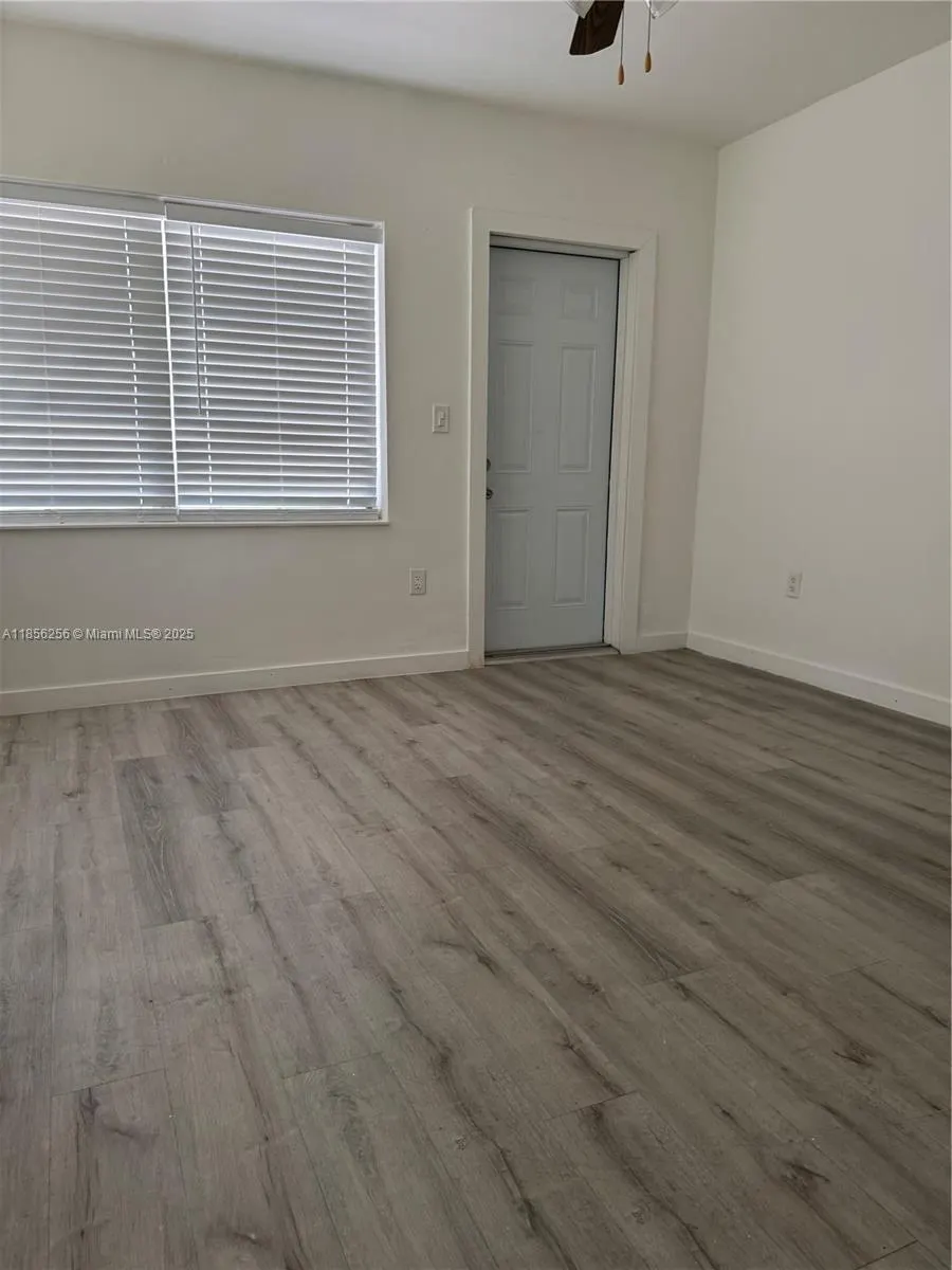 1003 SW 4th Ave, #2
