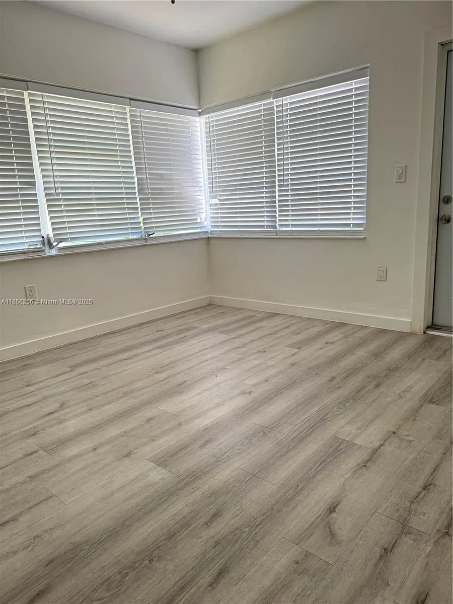 1003 SW 4th Ave, #2