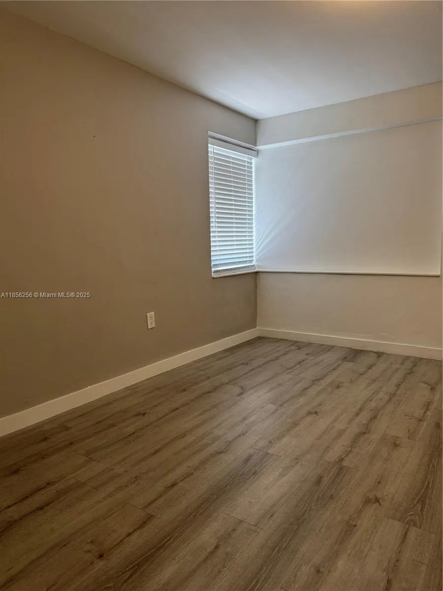 1003 SW 4th Ave, #2