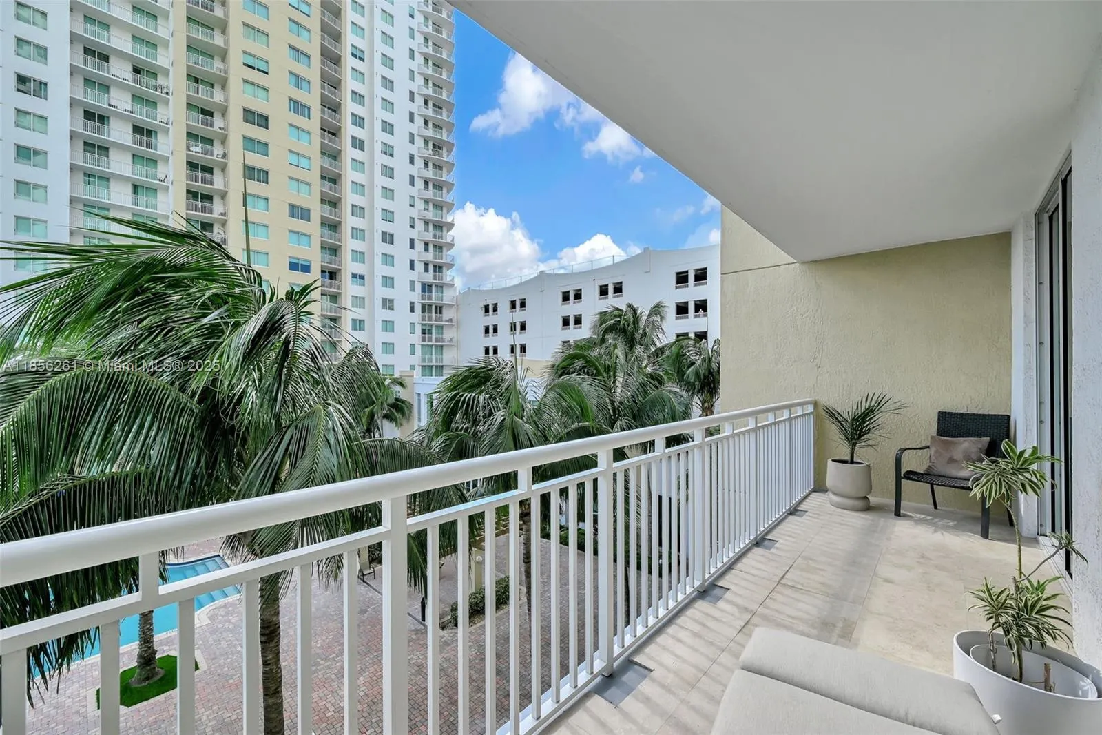 1745 E Hallandale Beach Blvd, #303W