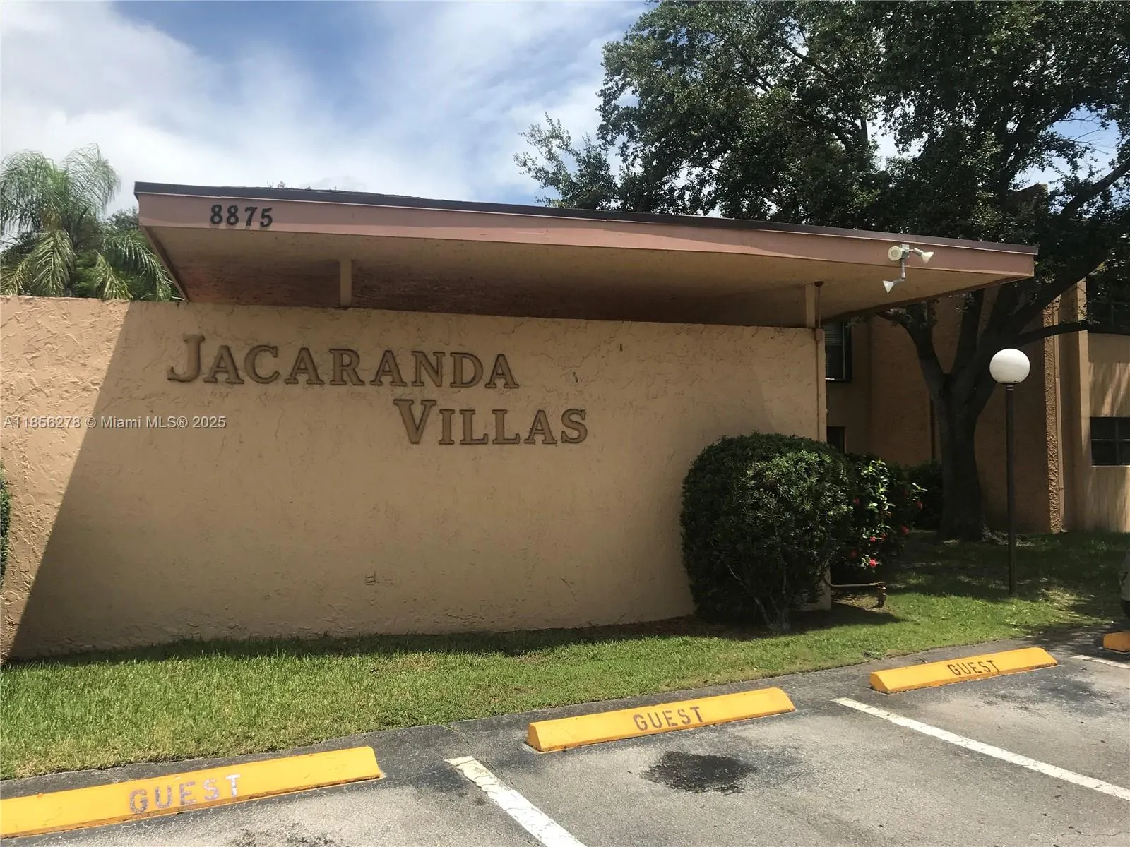 8851 N New River Canal Rd, #11E