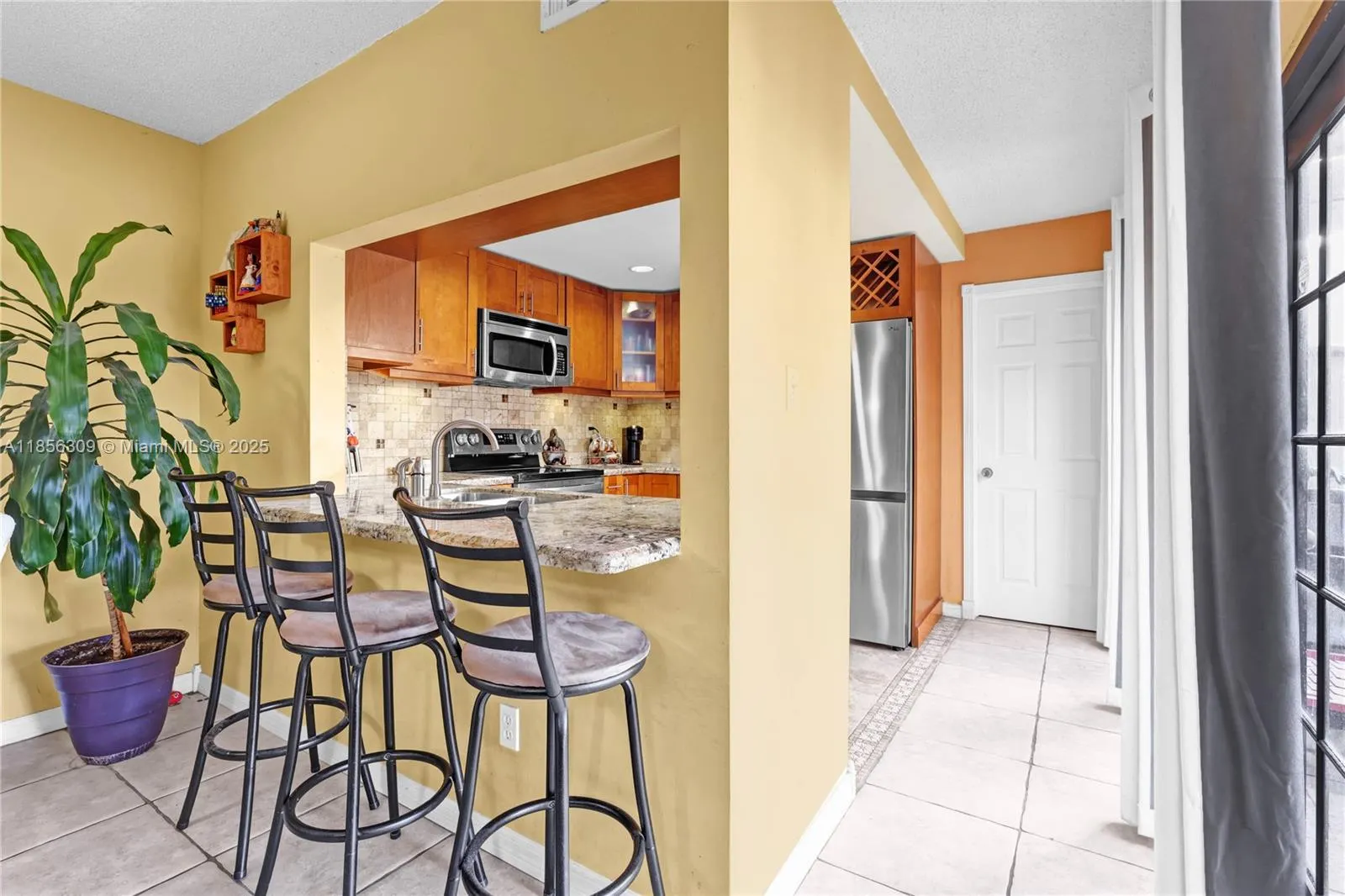 10077 NW 5th Ter, #10077