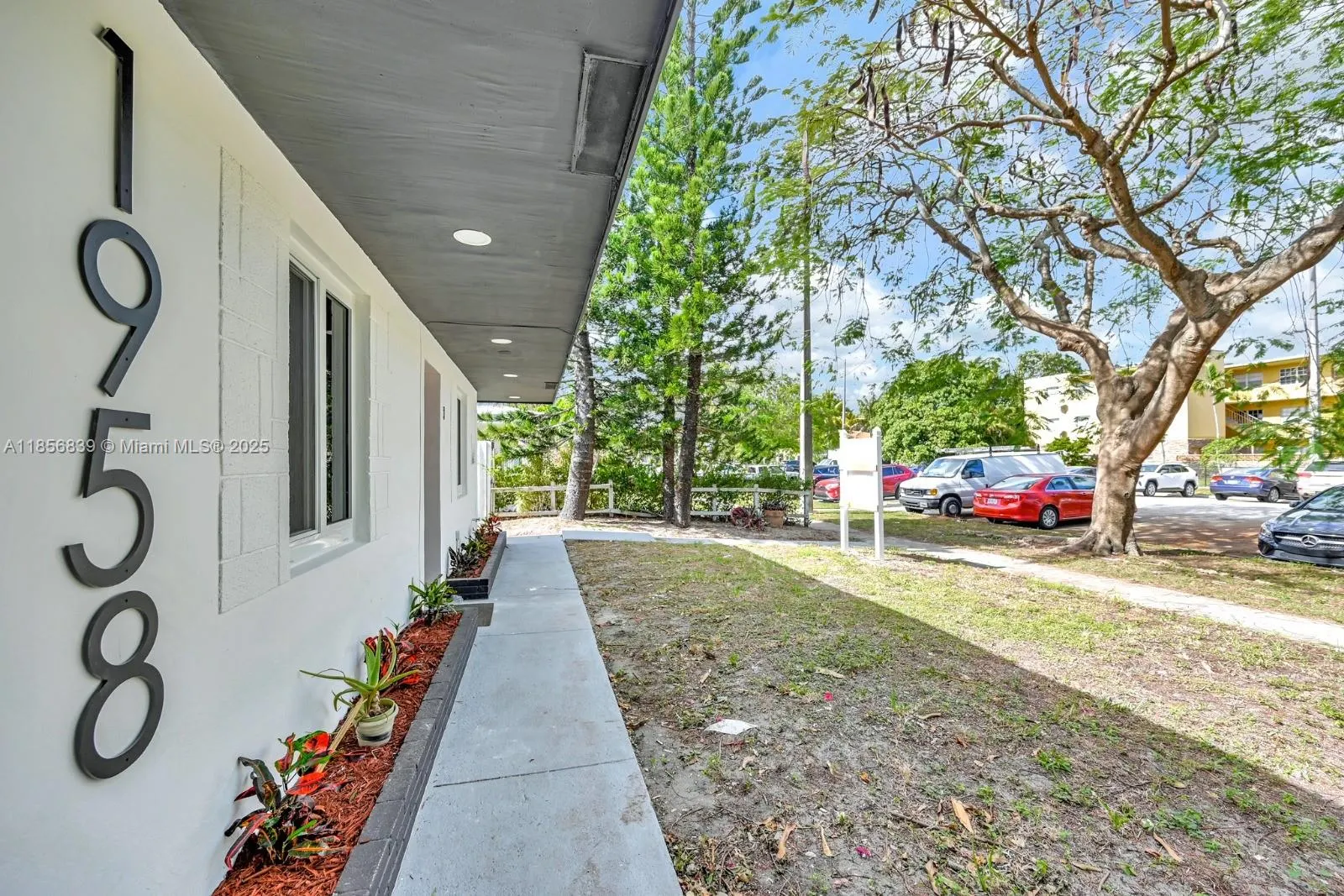 1958 NE 172nd St