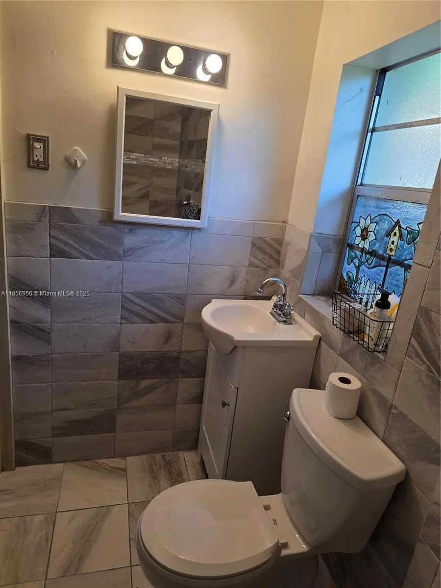 4321 Kirby Loop Road, #2