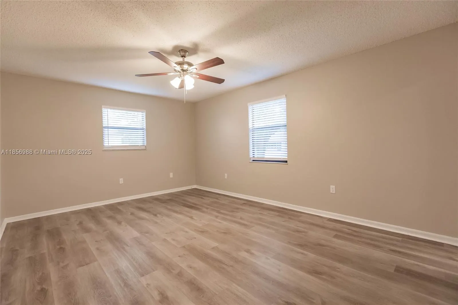 7603 Penny Ln