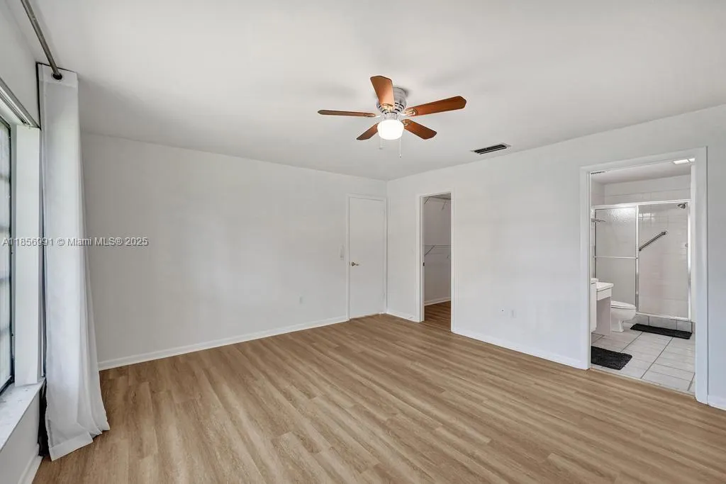 9540 Sevilla Ln