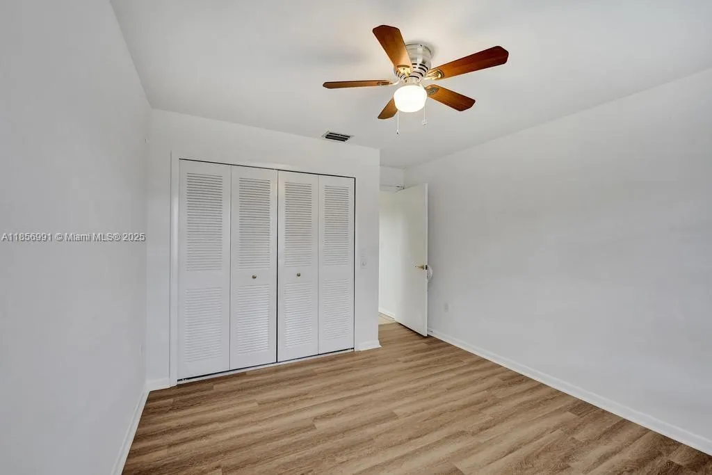 9540 Sevilla Ln