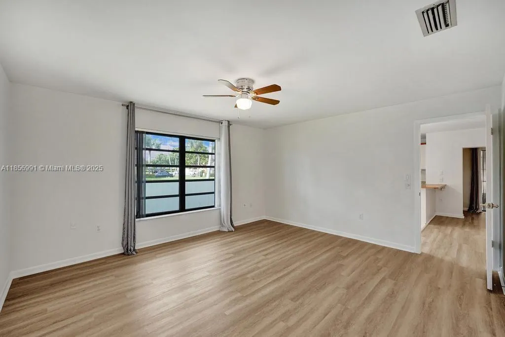 9540 Sevilla Ln