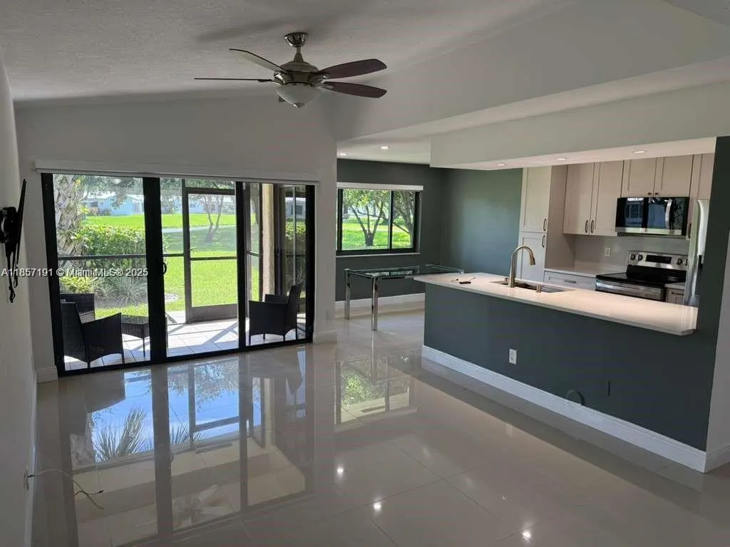 8148 NW 17th, #8148